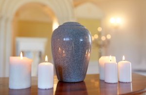 comment choisir urne funeraire
