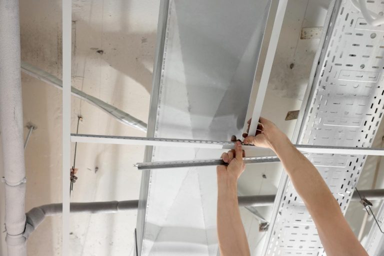 comment installer plafond suspendu